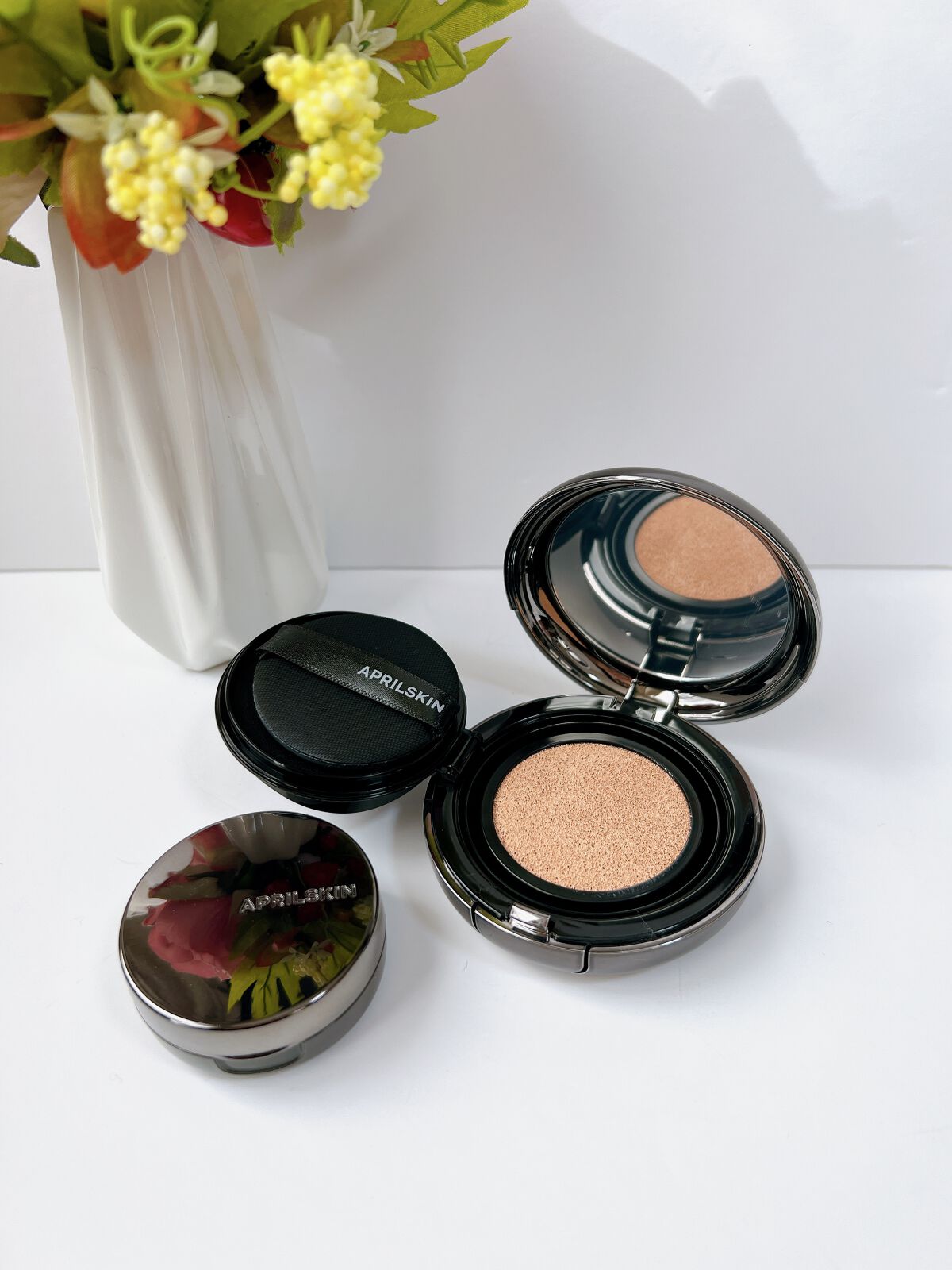 ハイパーカバーフィットクッション  グラファイト/APRILSKIN/クッションファンデーションを使ったクチコミ（1枚目）