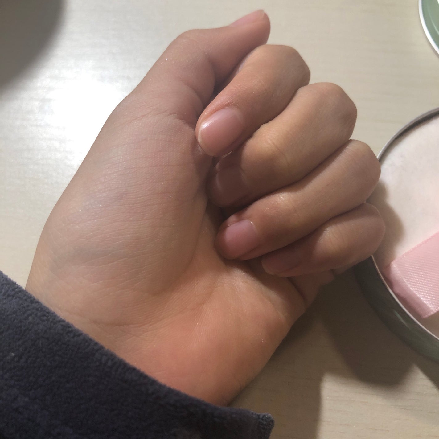 すっぴんパウダーC ホワイトフローラルブーケの香り/クラブ/プレストパウダーを使ったクチコミ(2枚目)