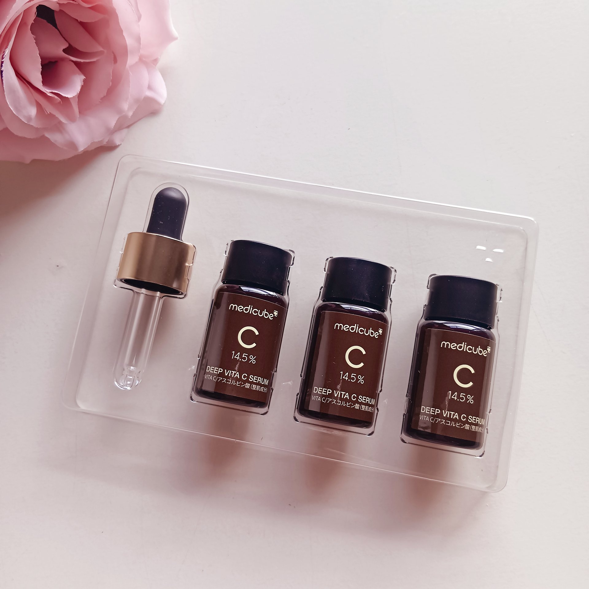 ディープビタCアンプル2.0/MEDICUBE/美容液を使ったクチコミ（2枚目）