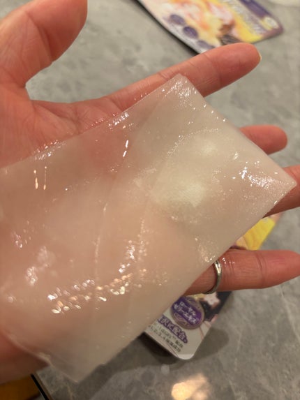 ちゃんまぃ on LIPS 「愛と華麗な涙透潤密着マスク(フェイシャルエッセンスマスク)美容..」(5枚目)