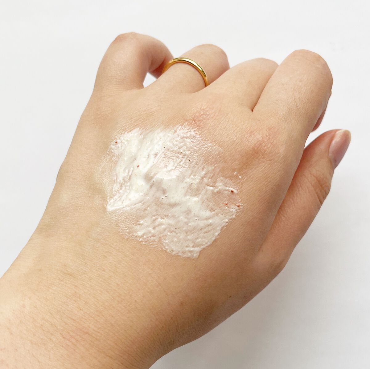 ニードルボディスクラブ/NNE/ボディスクラブを使ったクチコミ（2枚目）