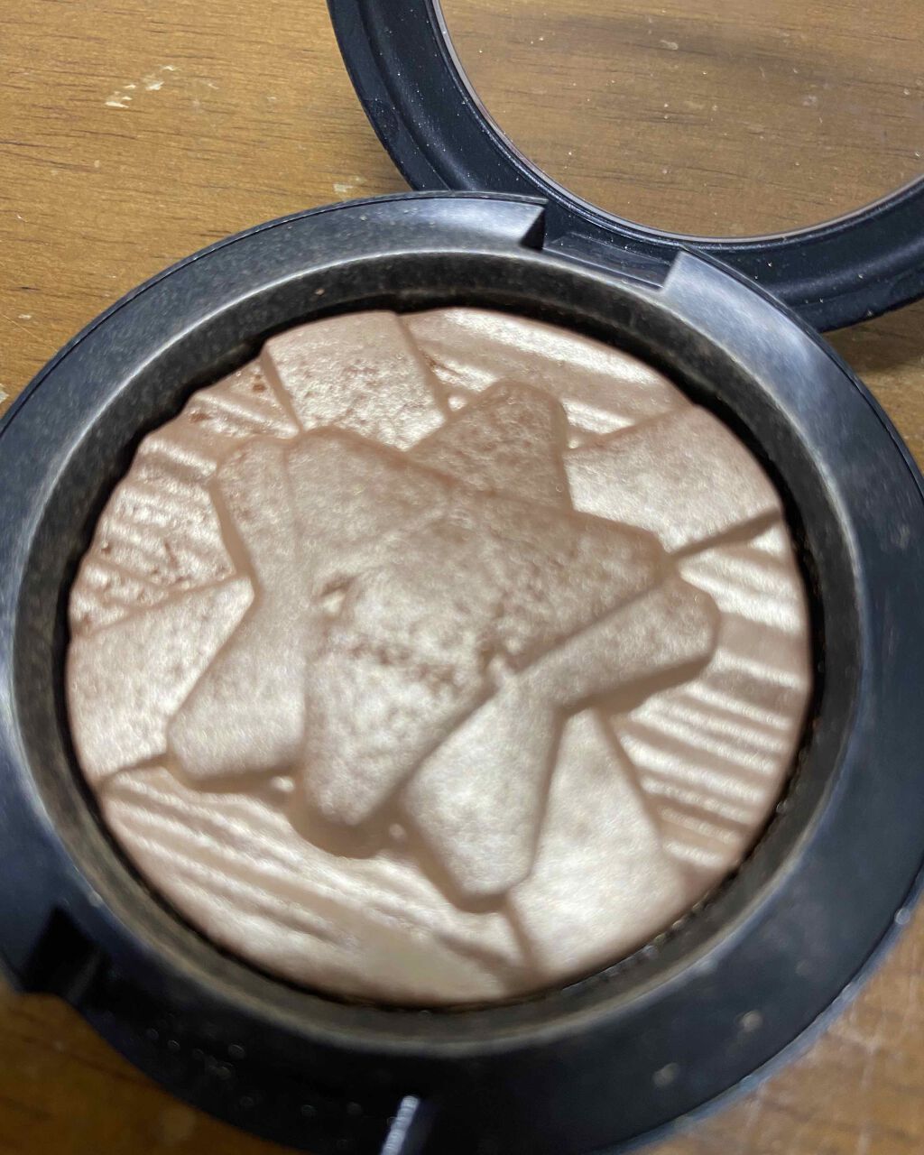 エクストラ ディメンション スキンフィニッシュ【ホリデーコレクション 2018】/M・A・C/パウダーハイライトを使ったクチコミ（1枚目）