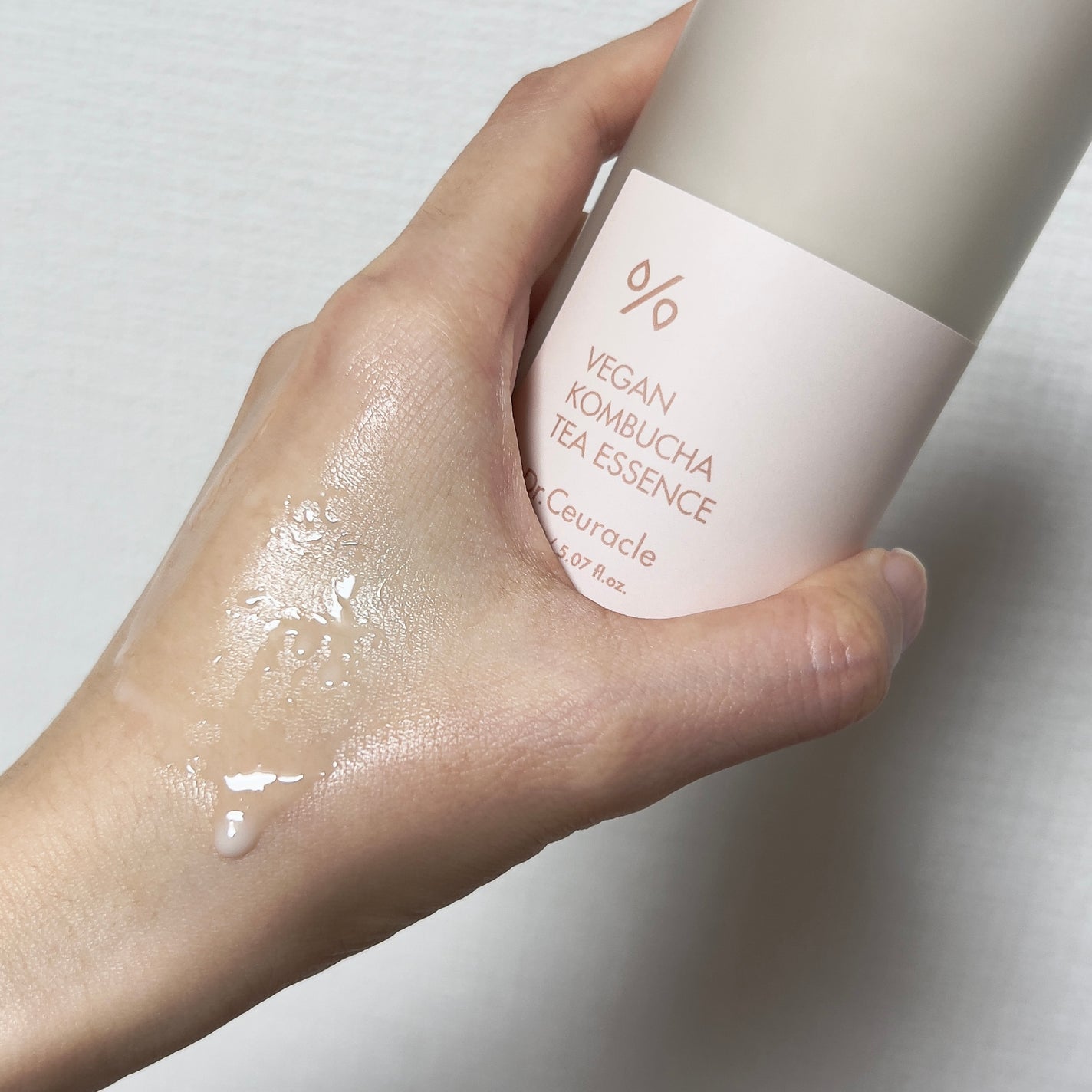 ヴィーガンコンブチャ ティー エッセンス/Dr.Ceuracle/オールインワン化粧品を使ったクチコミ(4枚目)