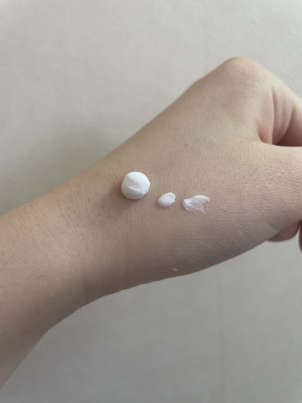 ハーバルハンドクリーム リフレッシュ/MARKS&WEB/ハンドクリームを使ったクチコミ（2枚目）