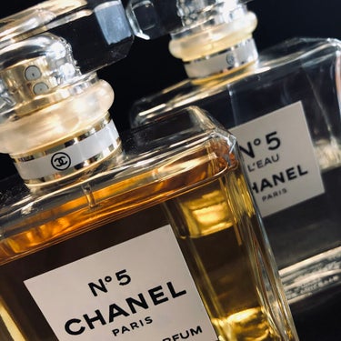 シャネル N°5 オードゥ パルファム (ヴァポリザター) 100ml/CHANEL/香水(レディース)を使ったクチコミ（3枚目）