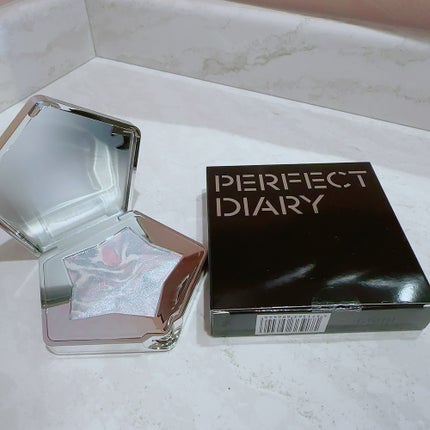 スターダストダイヤモンドハイライトパウダー/PERFECT DIARY/パウダーハイライトを使ったクチコミ(2枚目)