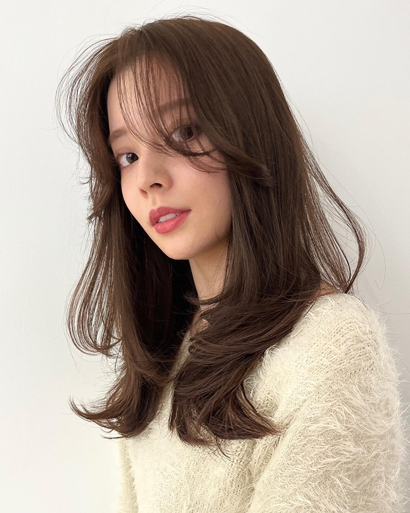 HARUNA on LIPS 「.かなりレイヤーを切り込んだおしゃれなカット✂️.巻きやすく、..」(2枚目)