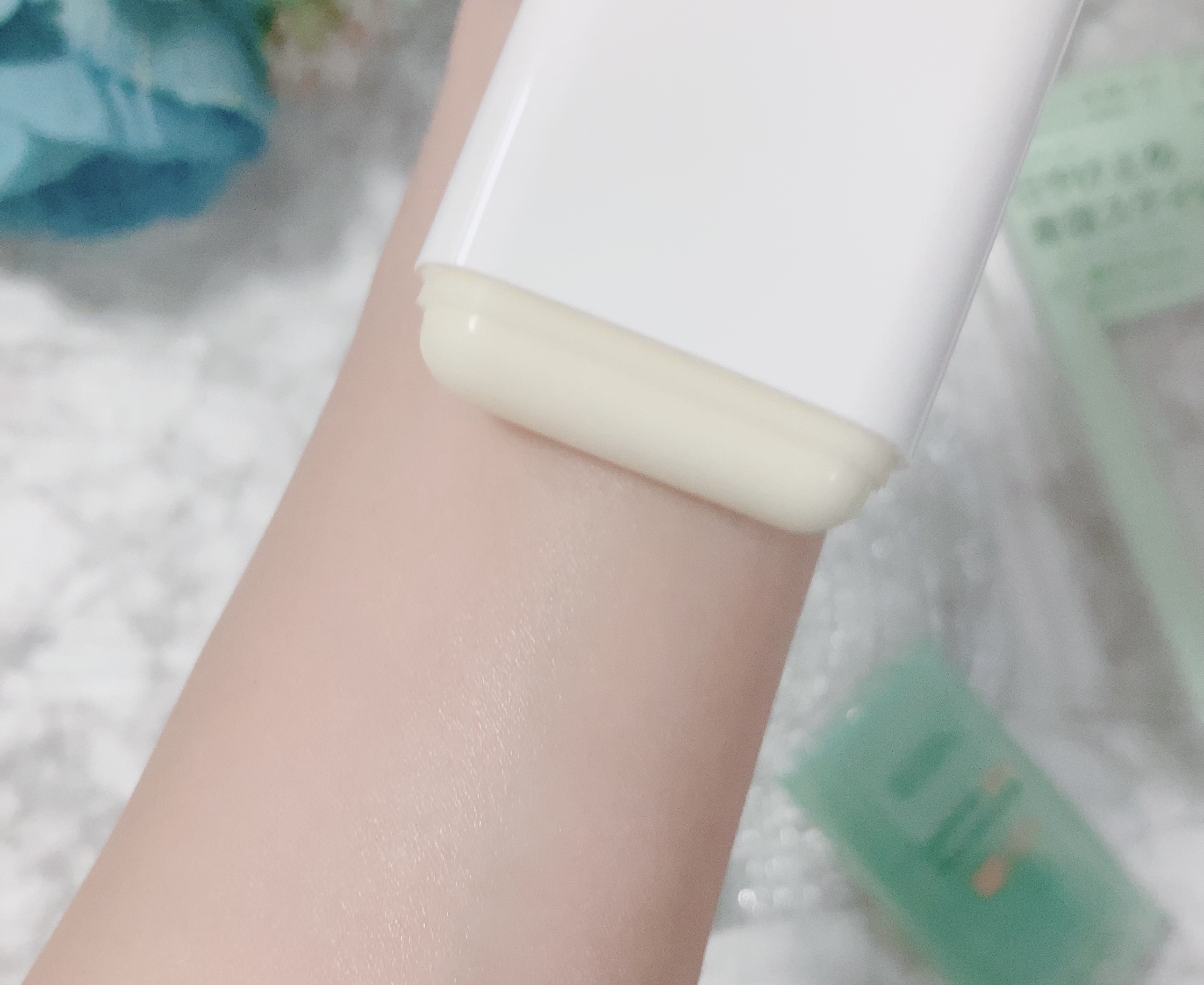 グリーンティー CICA マイルド サンスティック/ラウンドアラウンド/日焼け止めスティックを使ったクチコミ（3枚目）