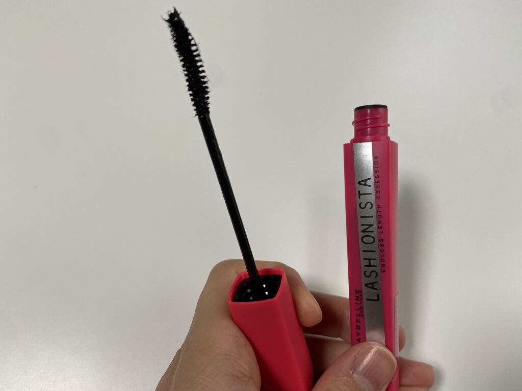 ボリューム エクスプレス マグナム ウォータープルーフ N/MAYBELLINE NEW YORK/マスカラを使ったクチコミ（2枚目）