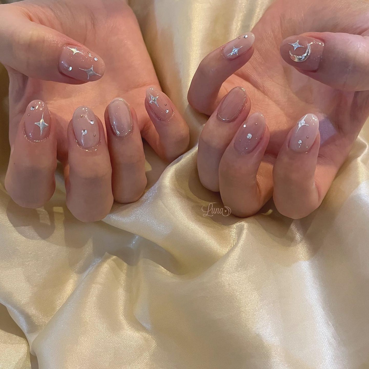 Iuna. Mizuki on LIPS 「.pinkbeige🩰#nail#nailstagram#ge..」(1枚目)