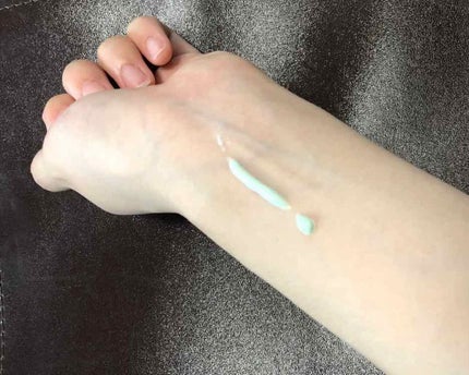 スキンアクア トーンアップUVエッセンス/スキンアクア/日焼け止めクリームを使ったクチコミ(2枚目)