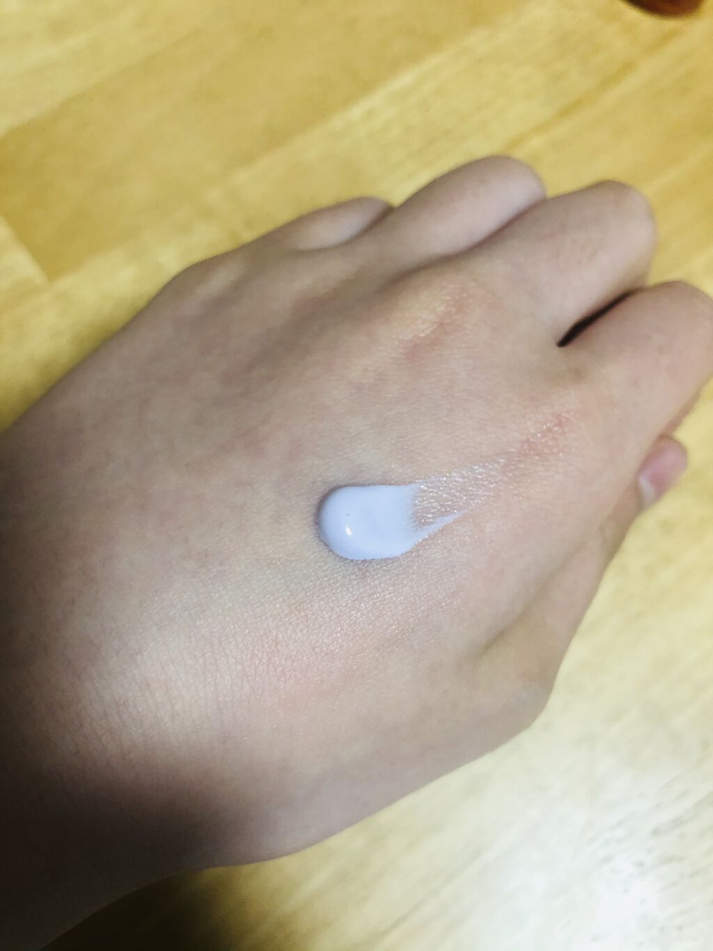 トーンアップUV エッセンス/サンカット®/日焼け止めローションを使ったクチコミ（2枚目）