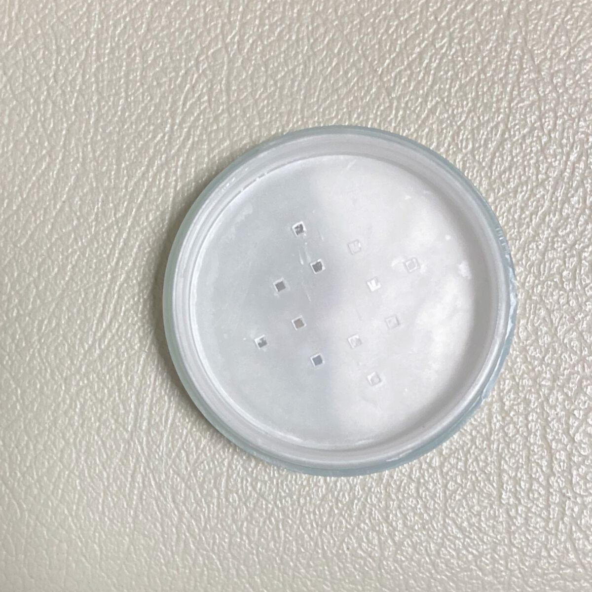 ノーセバム ミネラルパウダー N/innisfree/ルースパウダーを使ったクチコミ(2枚目)