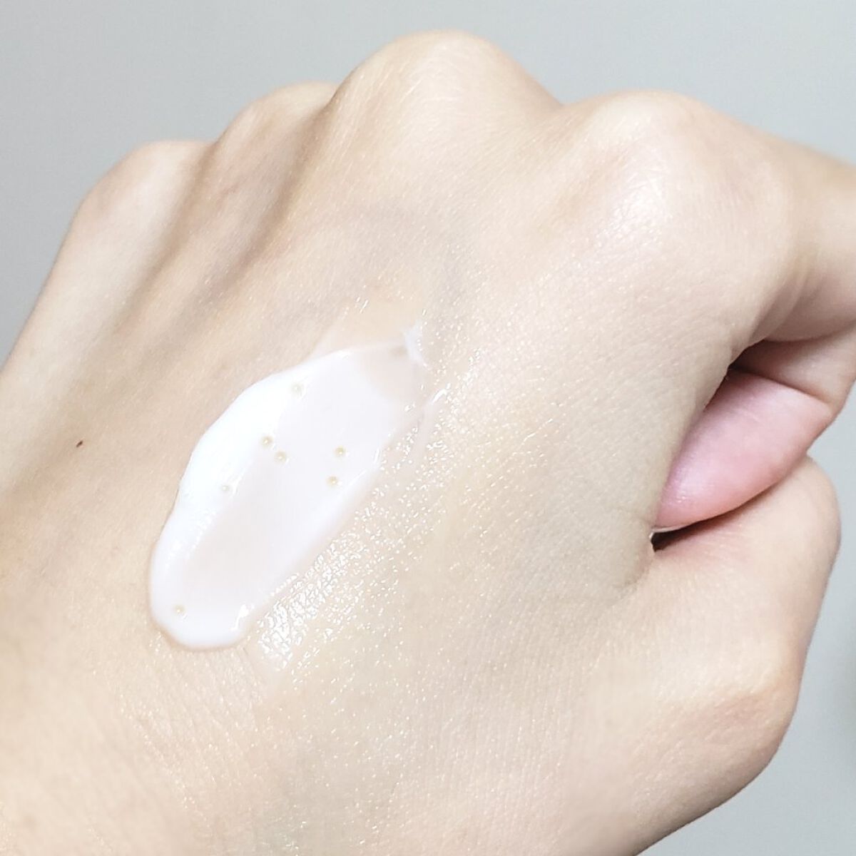 ナイトリニューハンドクリーム/コエンリッチQ10/ハンドクリームを使ったクチコミ(2枚目)