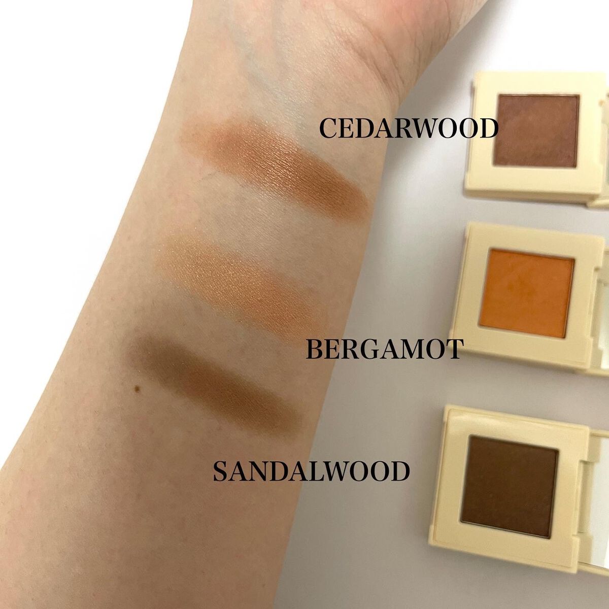 アイズオンミー/CILY/単色アイシャドウを使ったクチコミ(3枚目)