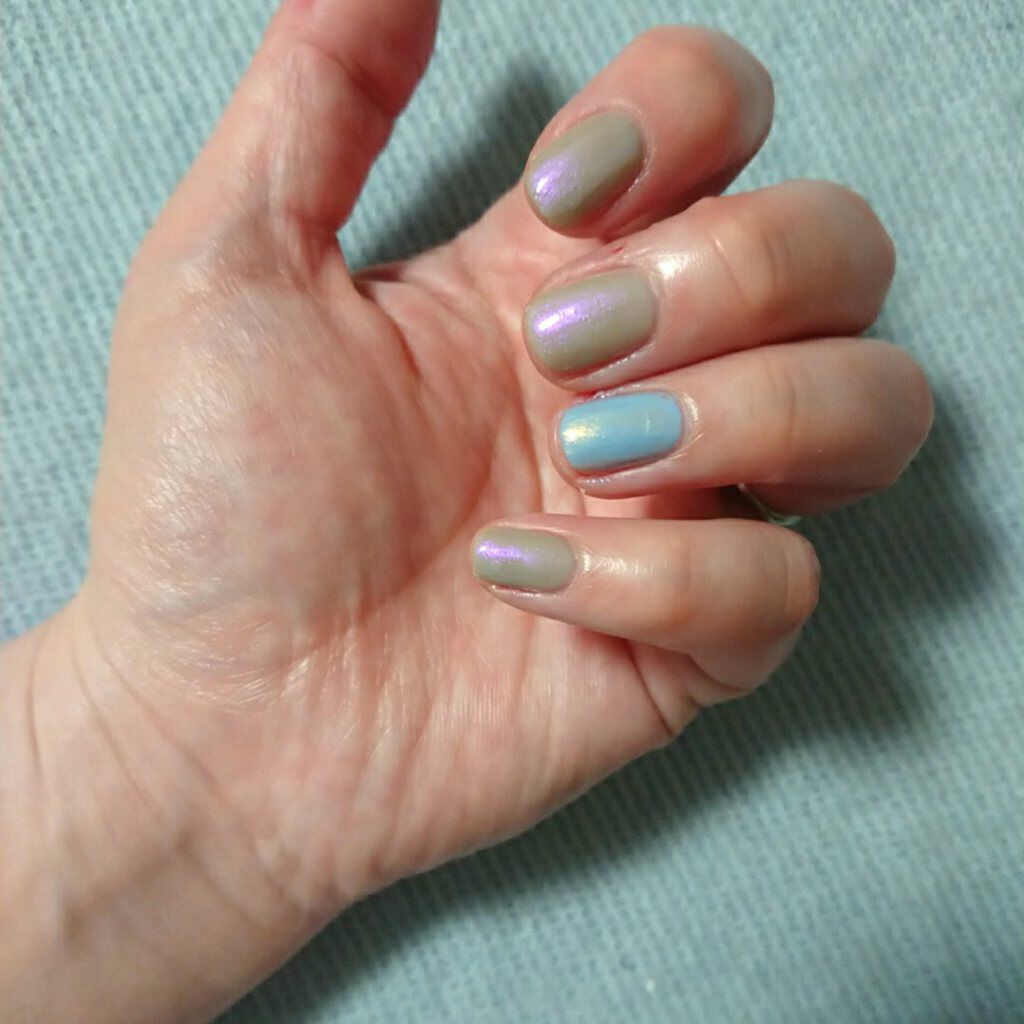 ミニデモネイル/IT'S DEMO/マニキュアを使ったクチコミ(2枚目)