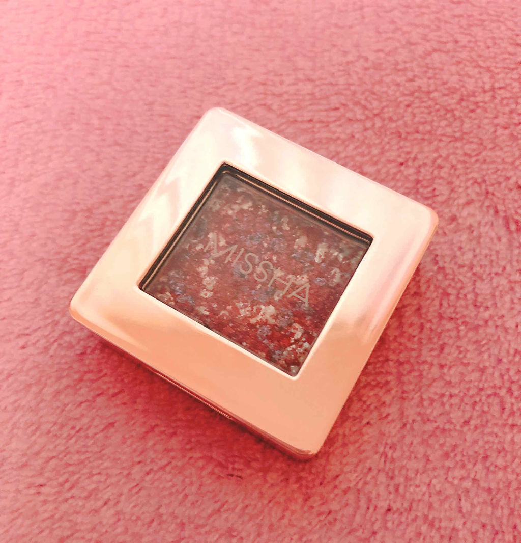 グリッタープリズム シャドウ/MISSHA/グリッターを使ったクチコミ（2枚目）