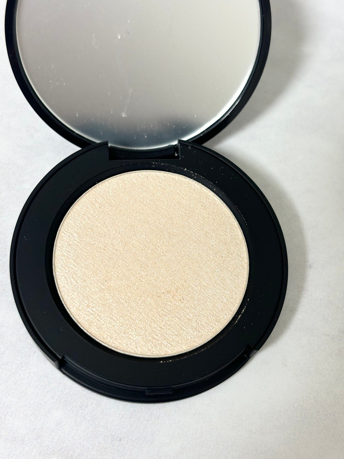 ベイクドハイライター/heme/パウダーハイライトを使ったクチコミ(4枚目)