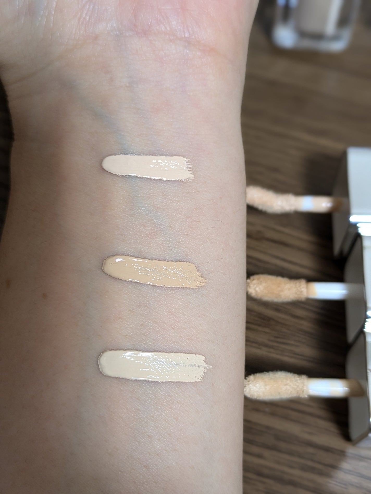 スキンレイヤーフィットファンデーション/ABOUT TONE/リキッドファンデーションを使ったクチコミ(4枚目)