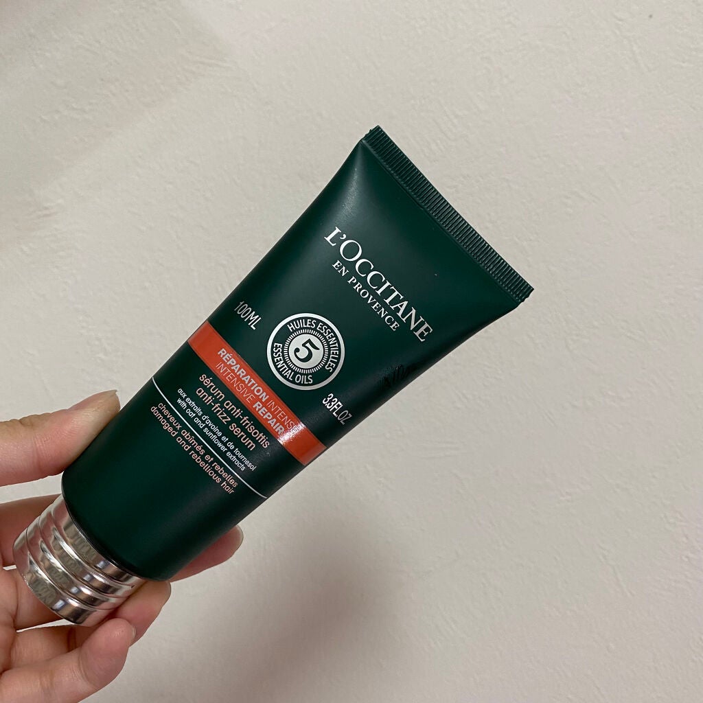 ファイブハーブス リペアリングヘアミルクセラム/L'OCCITANE/ヘアミルクを使ったクチコミ(1枚目)