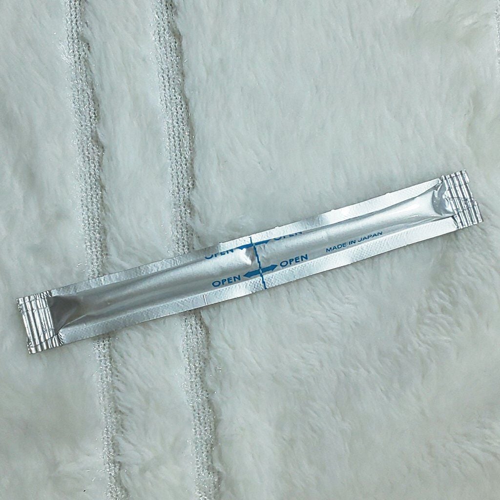 necess まつげ美容液綿棒 /コジット/まつげ美容液を使ったクチコミ(5枚目)