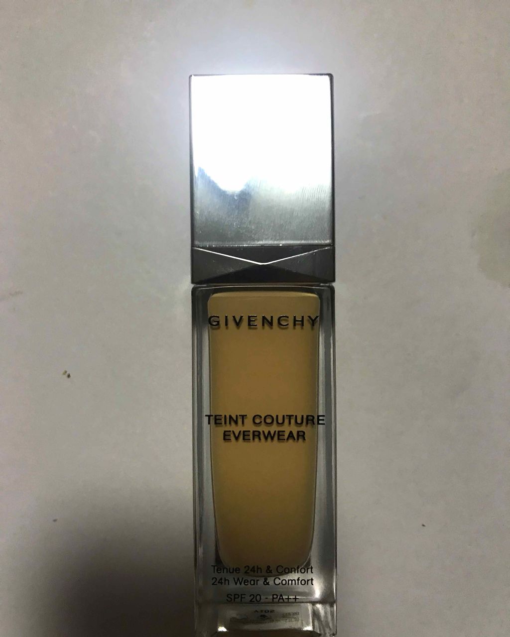 タン・クチュール・エバーウェア・ファンデーション/GIVENCHY/リキッドファンデーションを使ったクチコミ(1枚目)