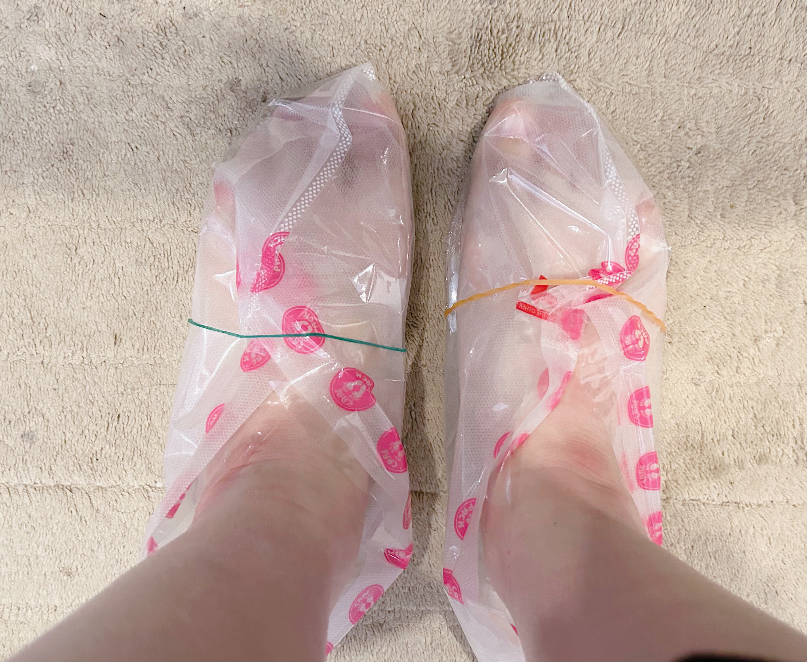 あしやすめ 足裏角質ケアパック/鎌倉ライフ/レッグ・フットケアを使ったクチコミ（3枚目）