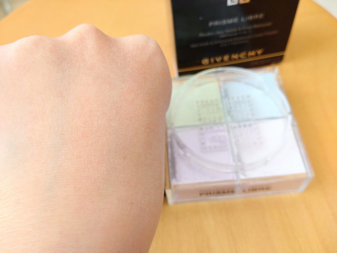 プリズム・リーブル/GIVENCHY/ルースパウダーを使ったクチコミ(7枚目)