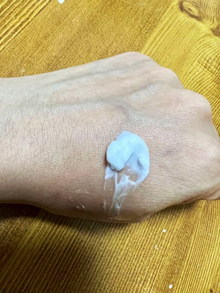 アロマティック ハンドクリーム #11 Spring garden/AUX PARADIS/ハンドクリームを使ったクチコミ(4枚目)