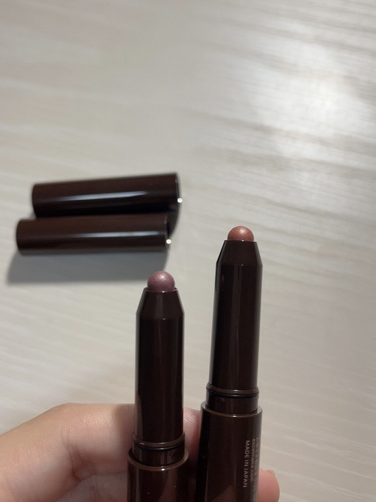 グリームオンフィットシャドウ/excel/スティックアイシャドウを使ったクチコミ（2枚目）