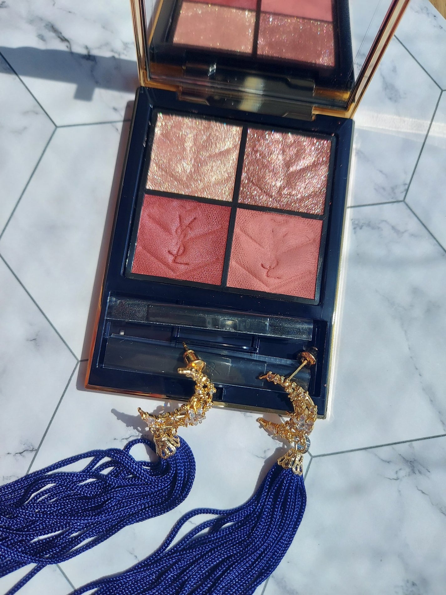 クチュール ミニ クラッチ/YVES SAINT LAURENT BEAUTE/アイシャドウパレットを使ったクチコミ(5枚目)