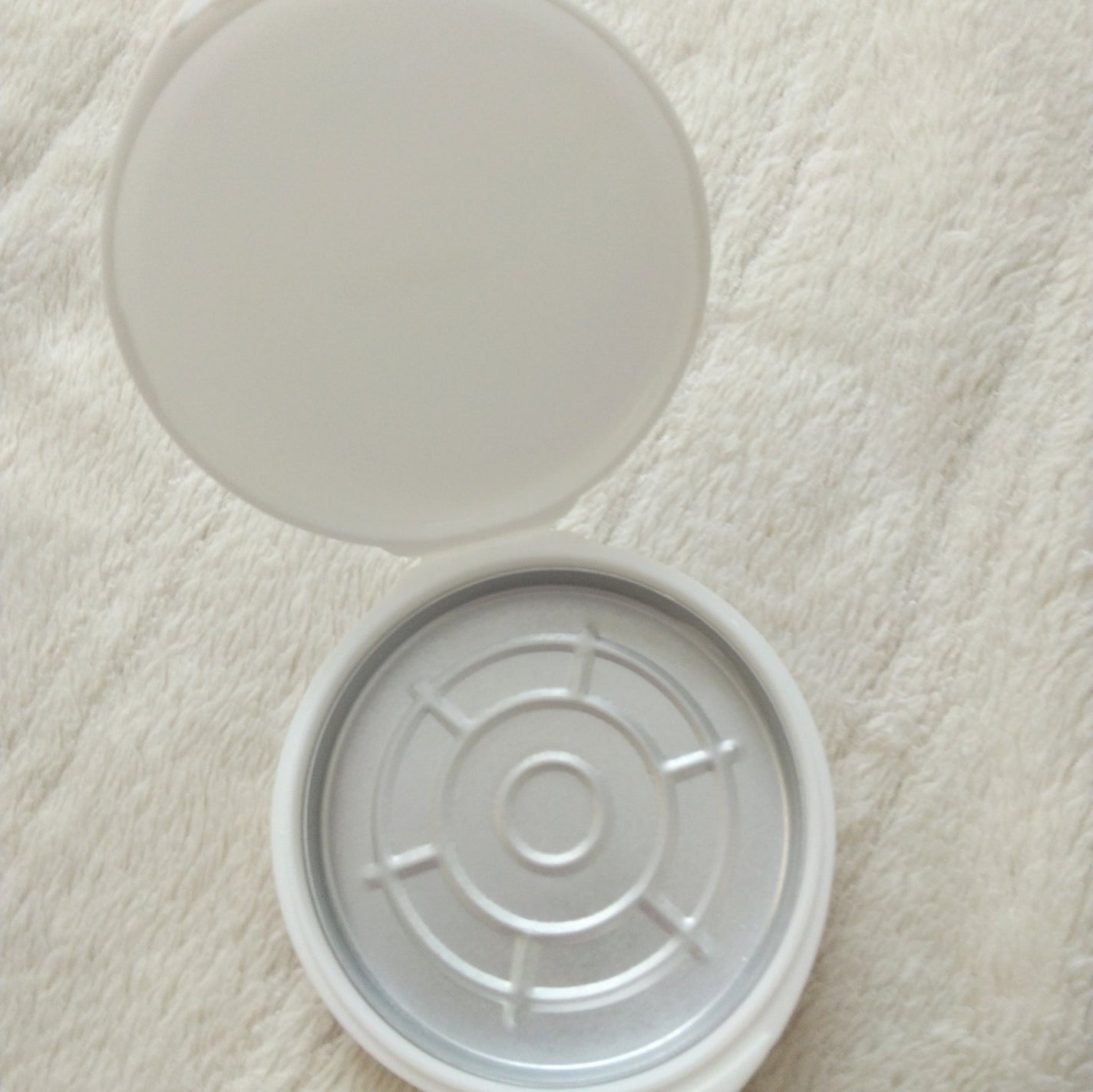 薬用固形パウダー/ピジョン/ボディパウダーを使ったクチコミ(2枚目)