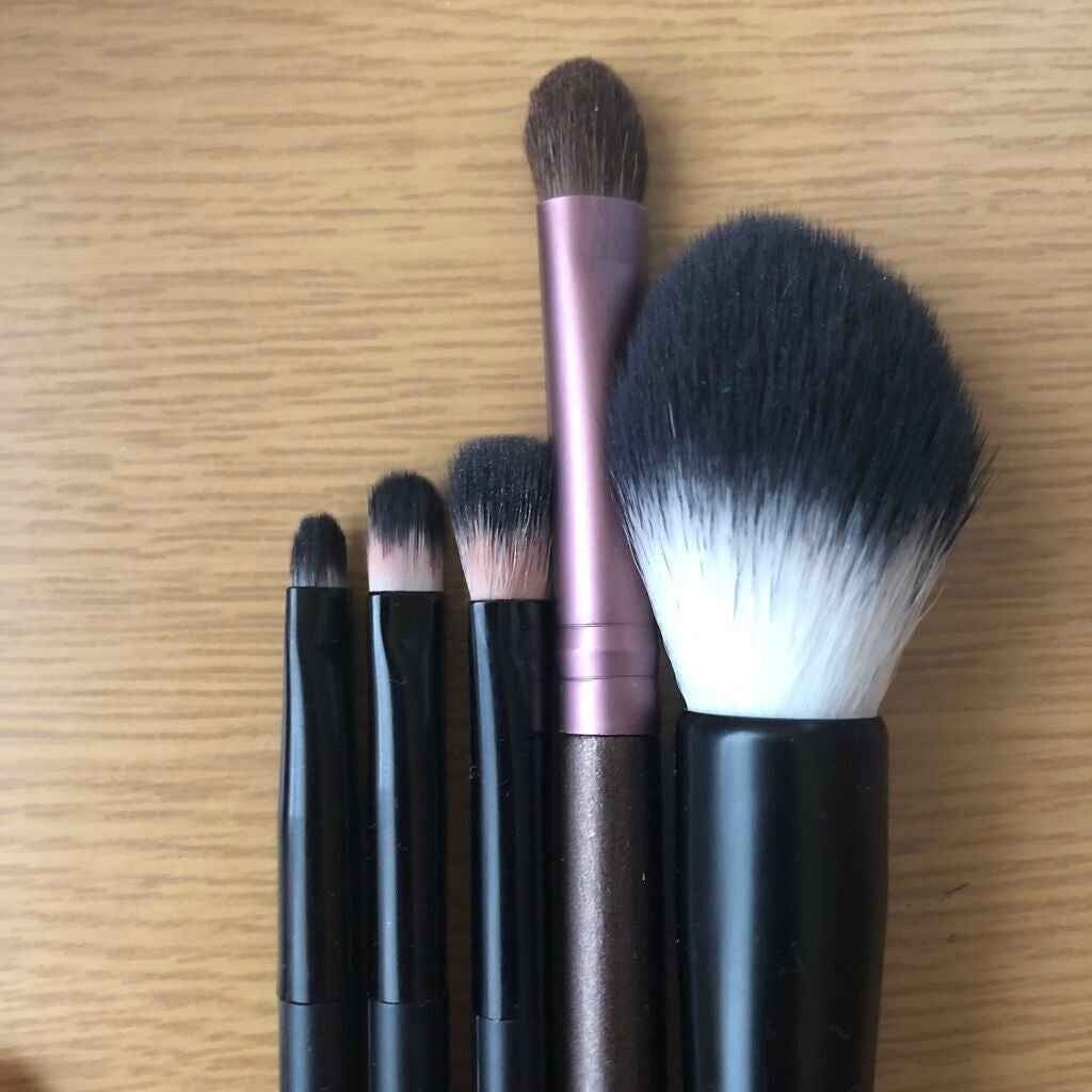 UR GLAM EYESHADOW BRUSH A/U R GLAM/メイクブラシを使ったクチコミ(1枚目)