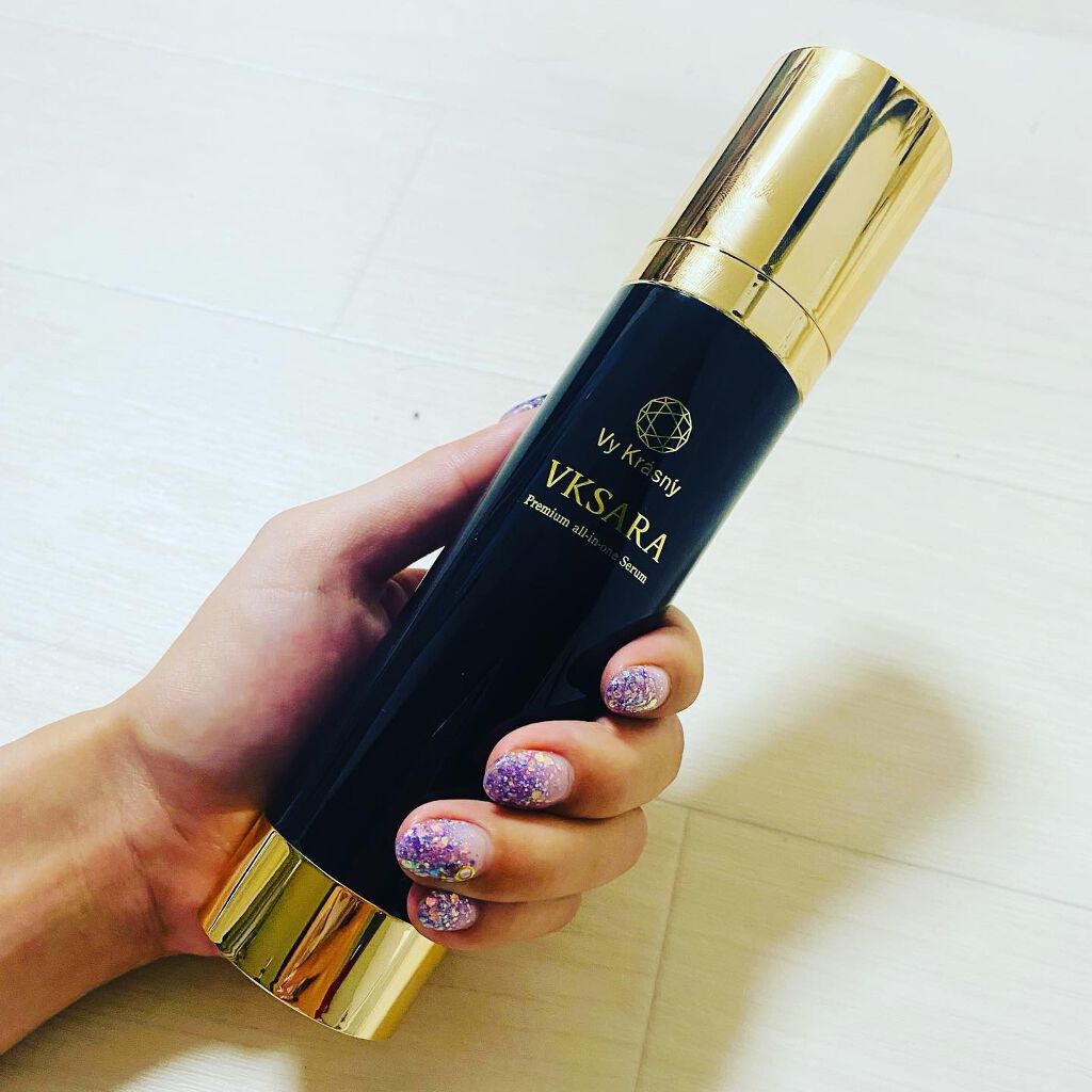 asucoco on LIPS 「引きこもりのおかげでネイルの見せ場無し🥺オールインワンってほん..」(1枚目)