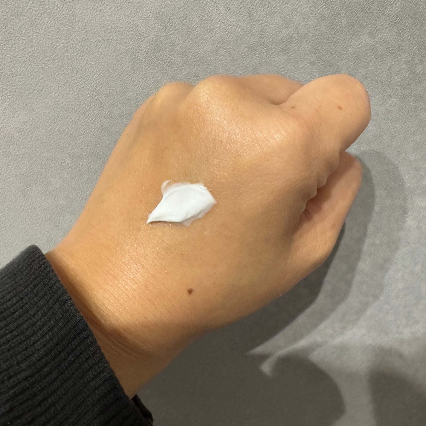 ヒアルーシカ ウォーターフィット サンセラム/SKIN1004/日焼け止めローションを使ったクチコミ(2枚目)