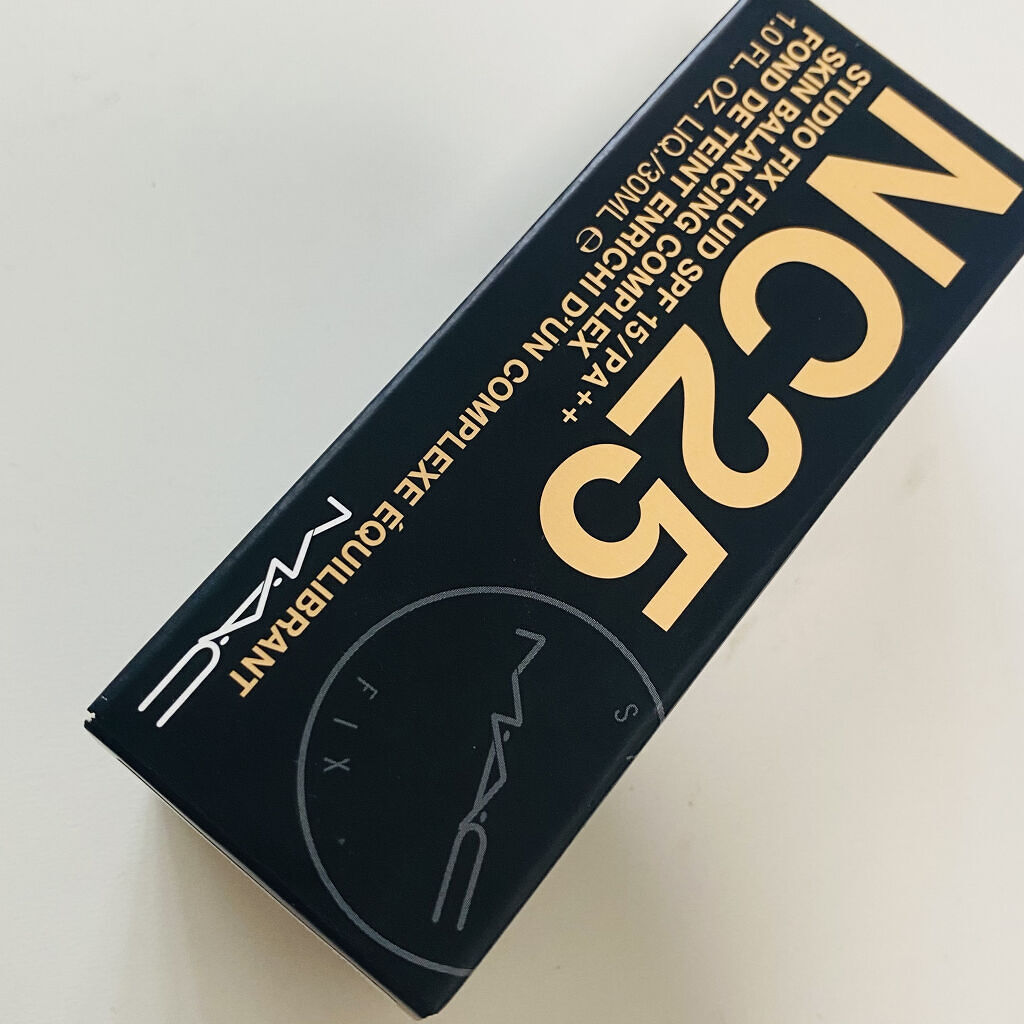 スタジオフィックス フルイッド SPF 15/M・A・C/リキッドファンデーションを使ったクチコミ（2枚目）