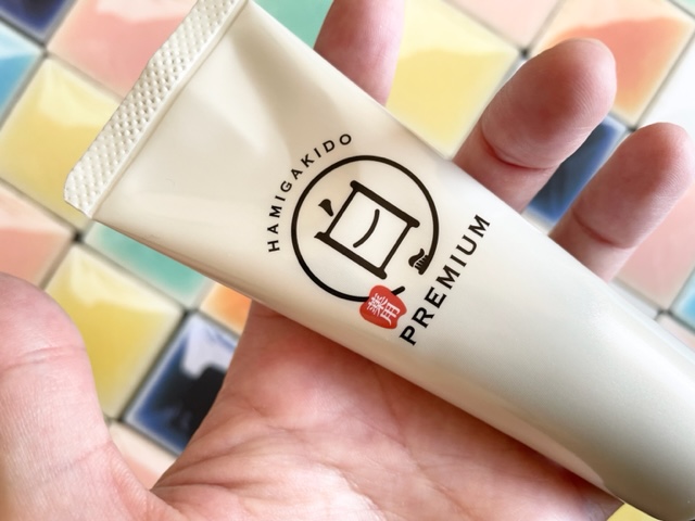 歯磨き堂 薬用ホワイトニングペースト プレミアム/歯磨き堂/歯磨き粉を使ったクチコミ（2枚目）