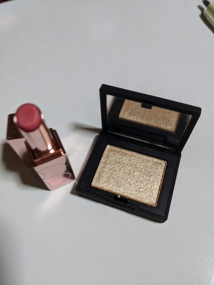 ミニオーガズム リップ&ハイライターデュオ/NARS/メイクアップキットを使ったクチコミ(3枚目)