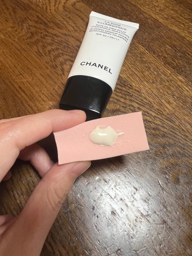 CHANEL ラ バーズ イルミナトゥリスのクチコミ「CHANEL

ラ バーズ イルミナトゥリス
30mlフランス製🇫🇷  ¥7,260


CH.....」（3枚目）