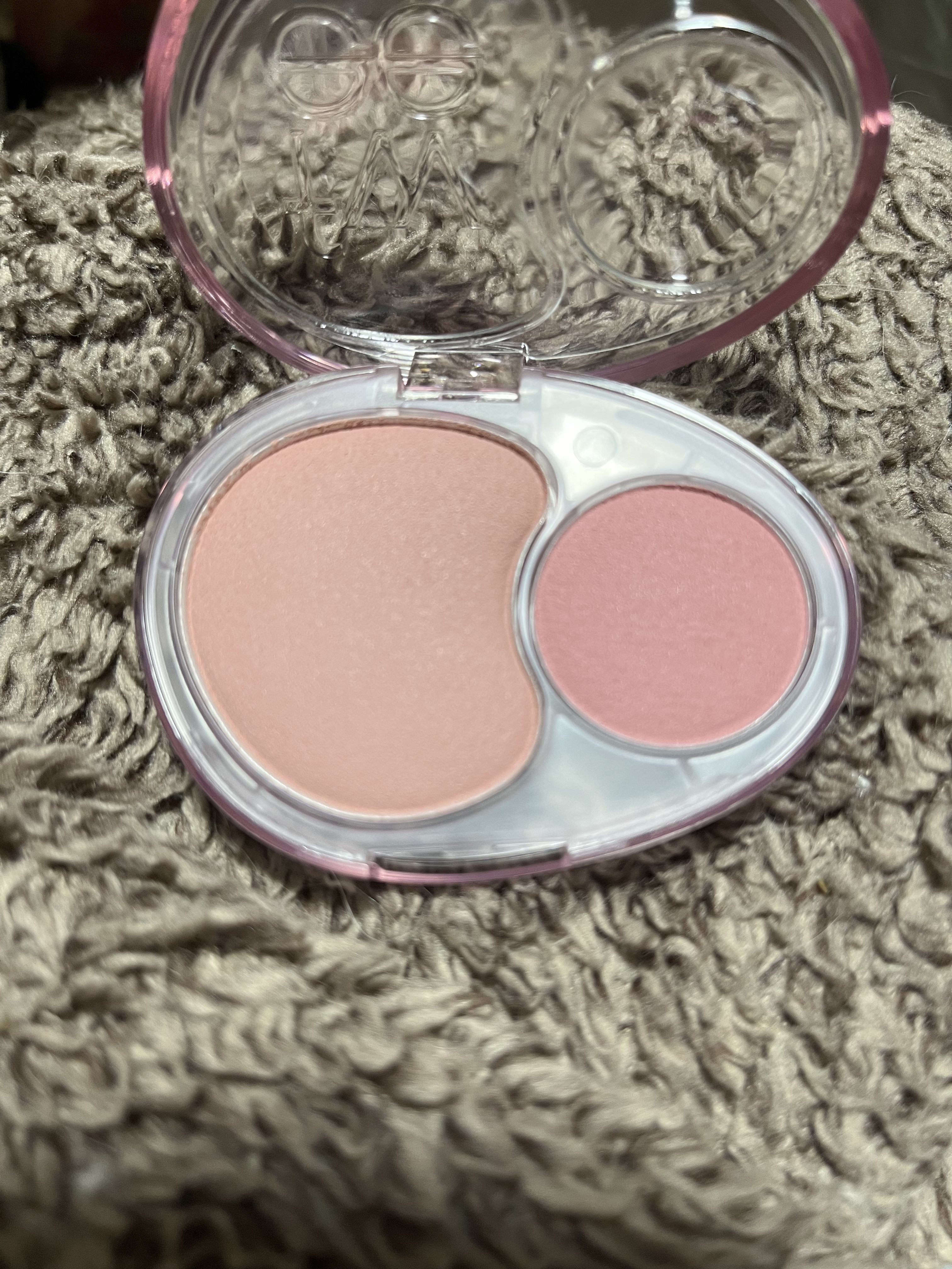 デュアルチークメロウ/fwee/ジェル・クリームチークを使ったクチコミ（2枚目）