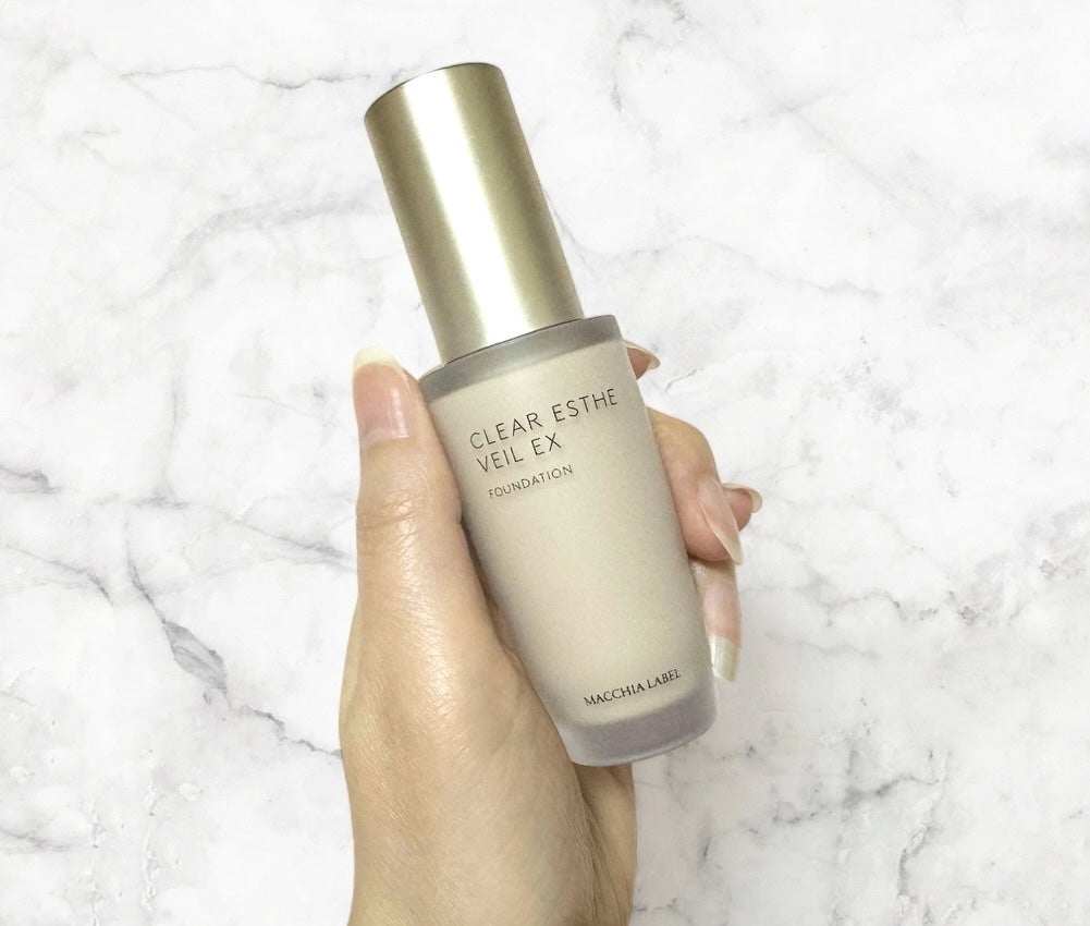 薬用クリアエステヴェールEX/Macchia Label/リキッドファンデーションを使ったクチコミ(4枚目)