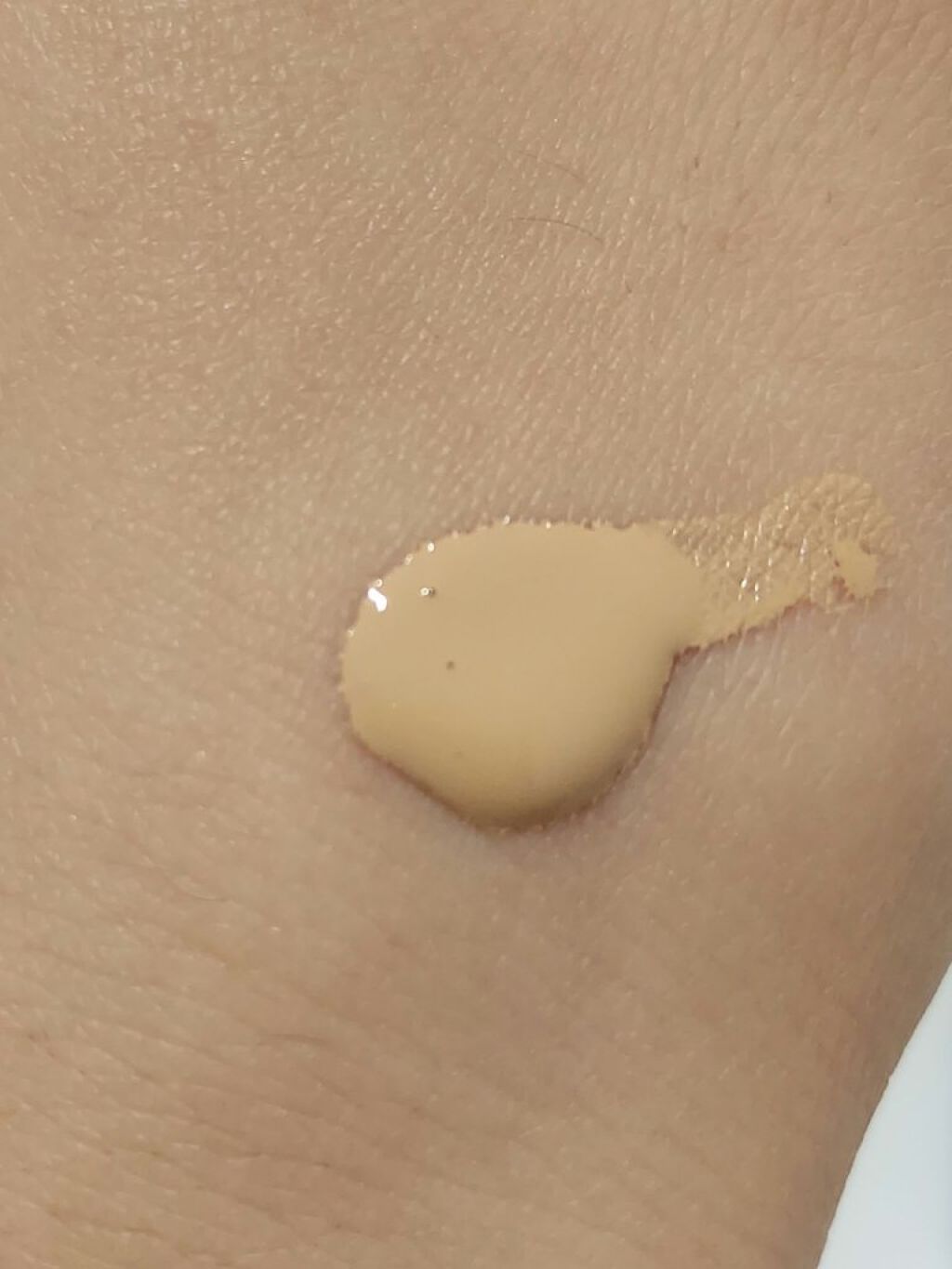 （旧）アンリミテッド ラスティング フルイド 644/shu uemura/リキッドファンデーションを使ったクチコミ（3枚目）