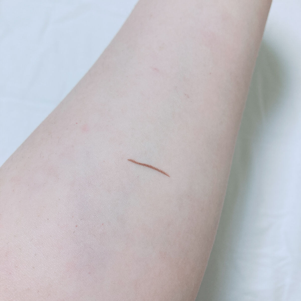 EYE OPENING LINER BROWN/UZU BY FLOWFUSHI/リキッドアイライナーを使ったクチコミ（3枚目）