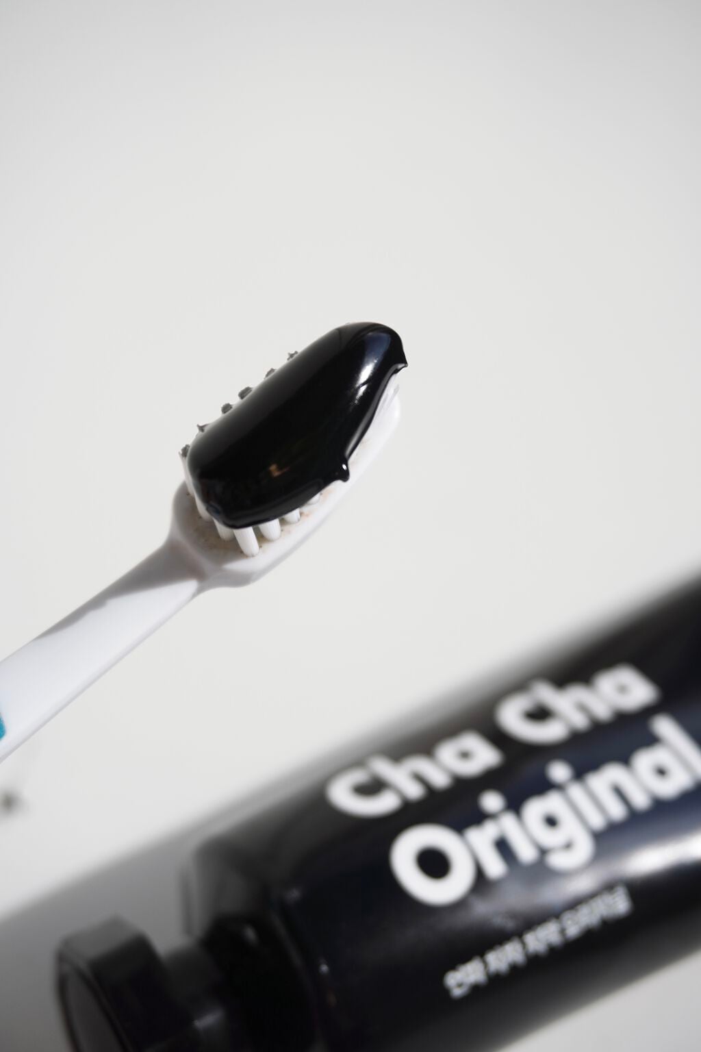 Cha Cha Charcoal Black Toothpaste/chacha/歯磨き粉を使ったクチコミ(3枚目)