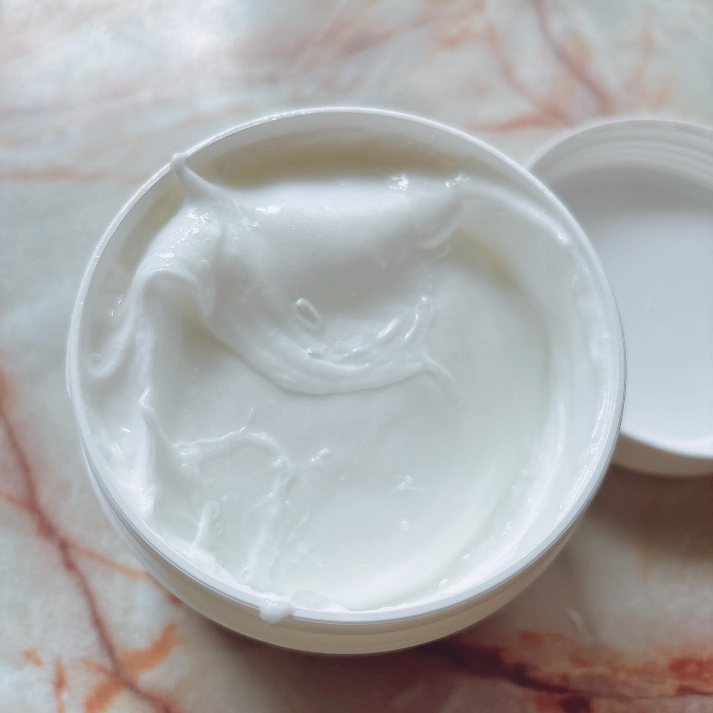 ダヴ クリームボディウォッシュ ジョイアスグロウ/ダヴ/ボディソープを使ったクチコミ(2枚目)