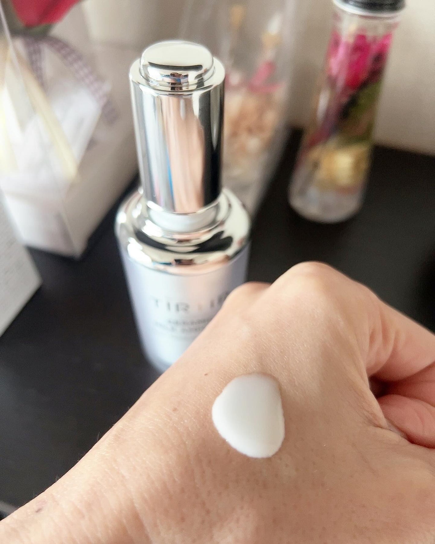 mochi ♡ →フォロバ on LIPS 「大人気韓国コスメTIRTIRのセラミックミルクアンプル3重層の..」(3枚目)