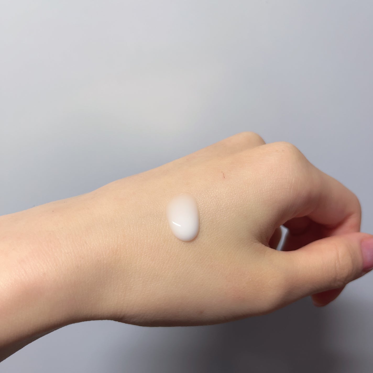 プレミアムボディミルク ホワイトニング【医薬部外品】		/ニベア/ボディミルクを使ったクチコミ(2枚目)