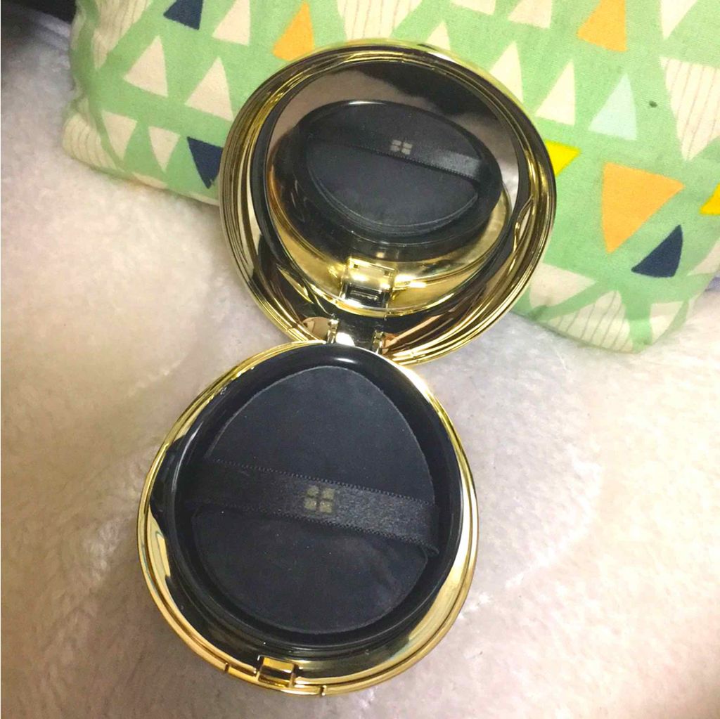 イオン デ クッション/UZU BY FLOWFUSHI/クッションファンデーションを使ったクチコミ（1枚目）