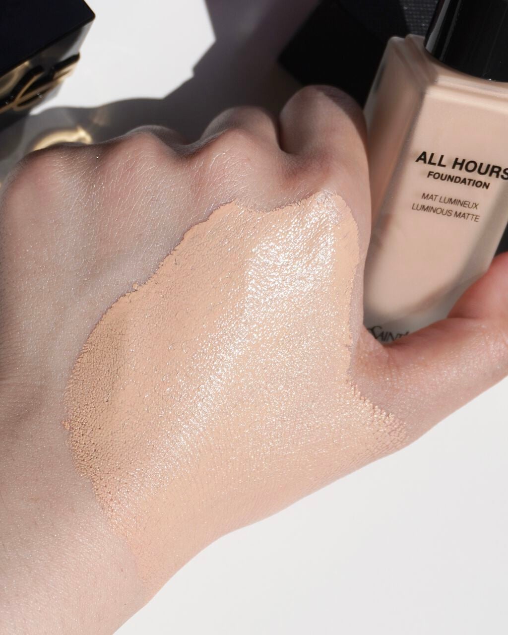 オールアワーズ リキッド/YVES SAINT LAURENT BEAUTE/リキッドファンデーションを使ったクチコミ(2枚目)