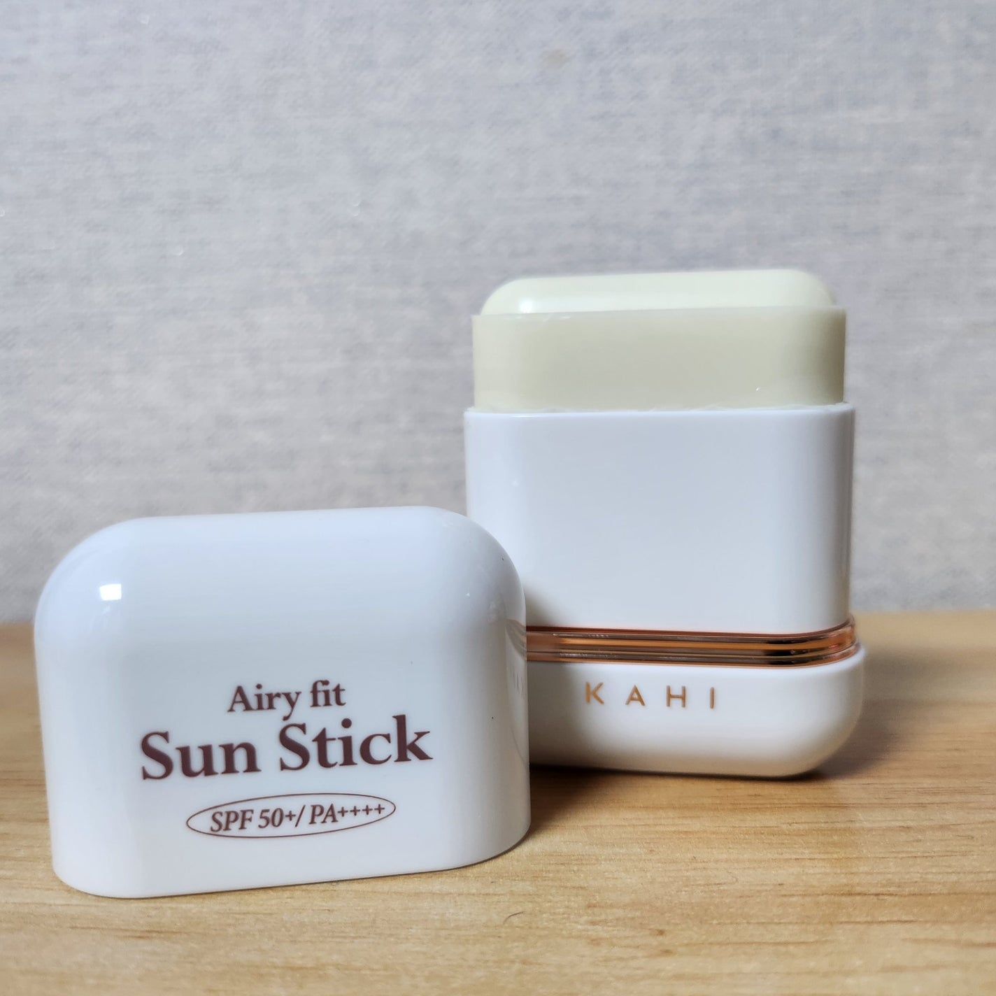 エアリーフィットサンスティック/KAHI/日焼け止めスティックを使ったクチコミ(2枚目)